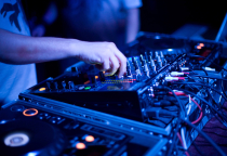 Dịch Vụ Tư Vấn Nhiệt Tình 