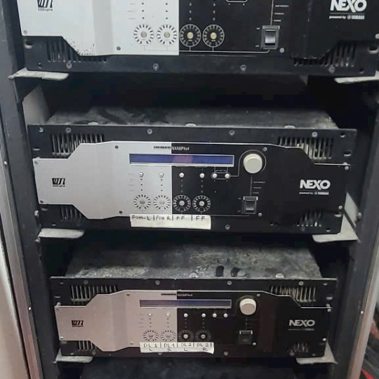 Các sản phẩm âm thanh thanh lý